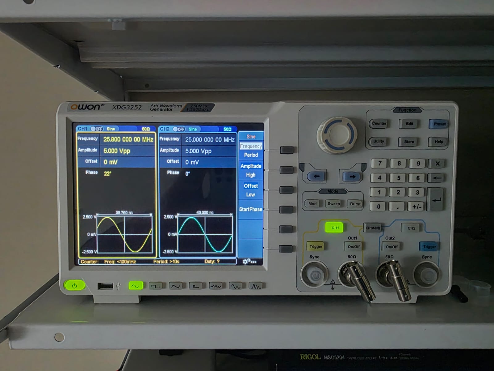 Owon XDG3252